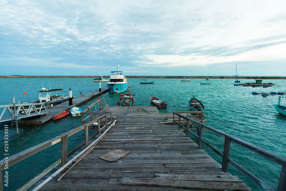 picture of quay and a lot boat that dock