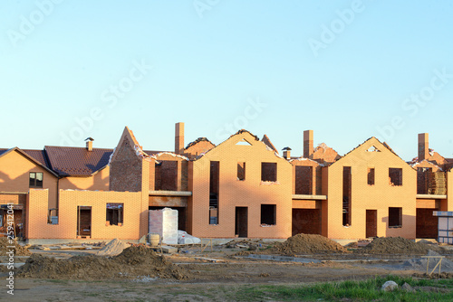 Newly built homes in a residential estate © Smole