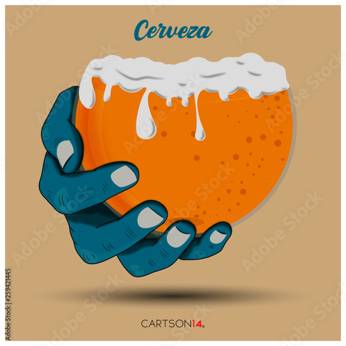 Mano zombie con cerveza