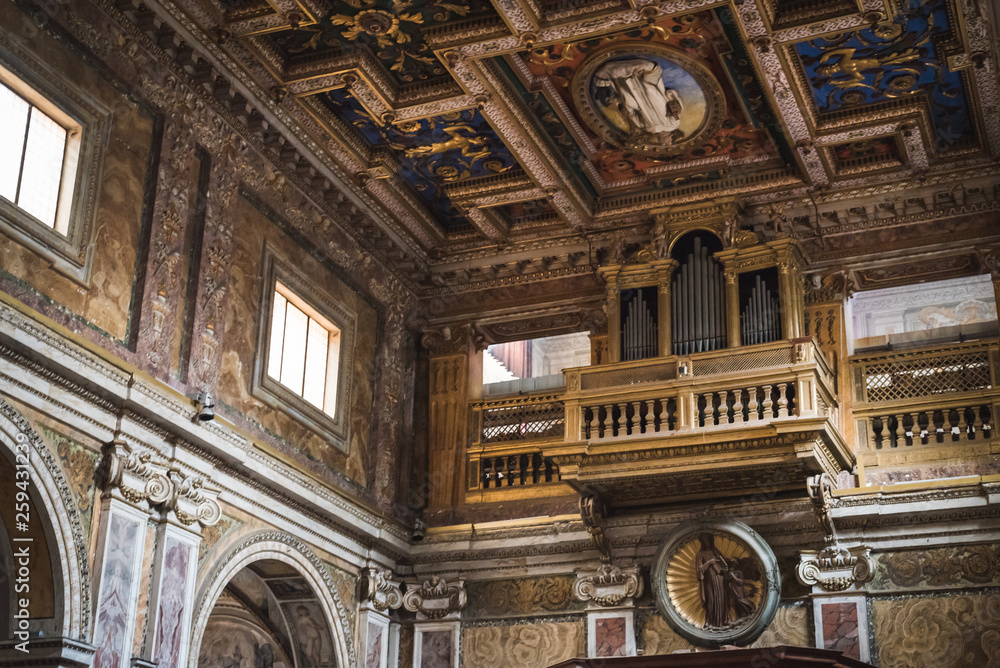Beautiful inside of a church - Rome, Italy