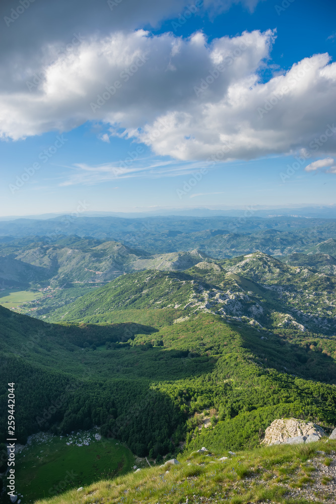 Fototapeta premium The scenic viewpoint is at the top of a high mountain.