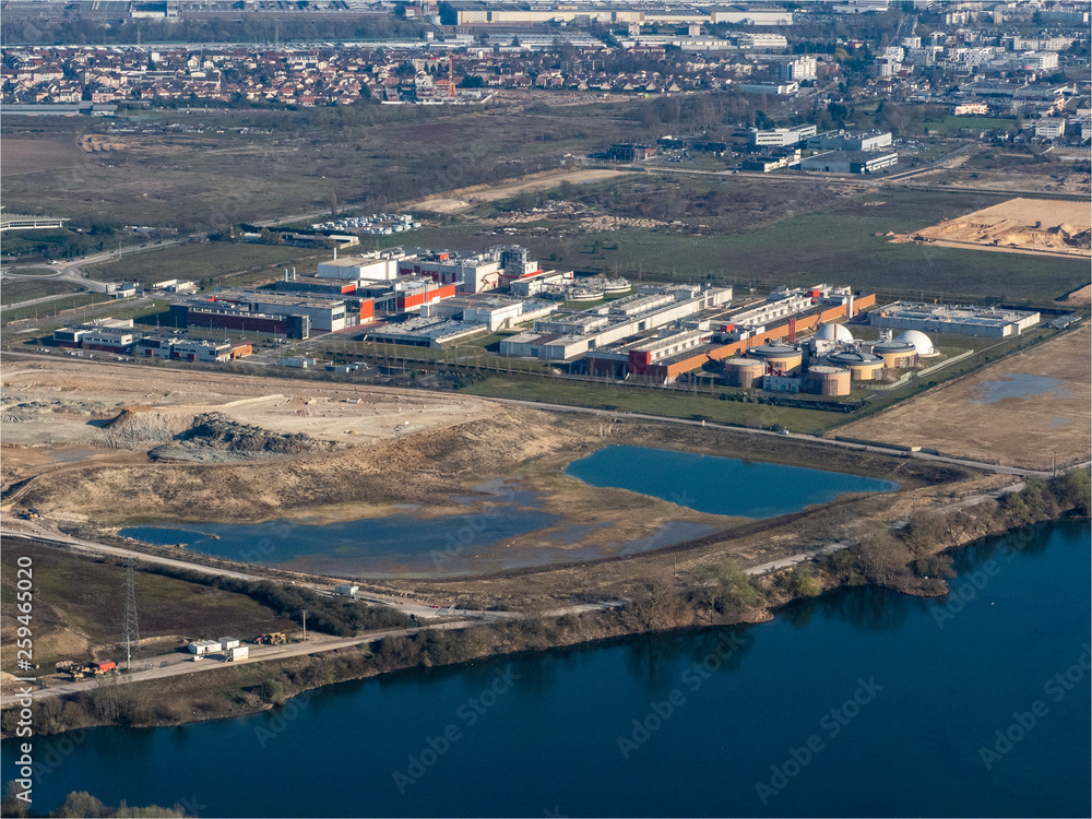 usine de traitement des eaux à Carrières-Sous-Poissy dans les Yvelines en France
