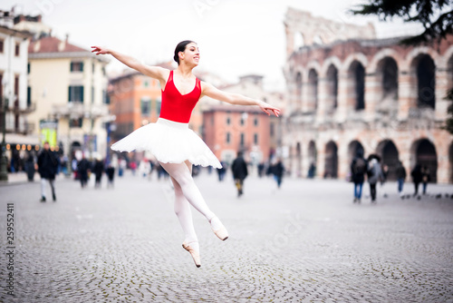 Ballerina Verona © gioma07