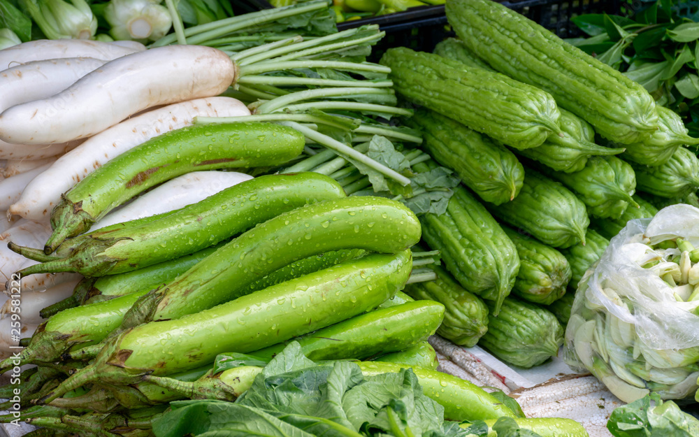 Green vegetables in the retail market
