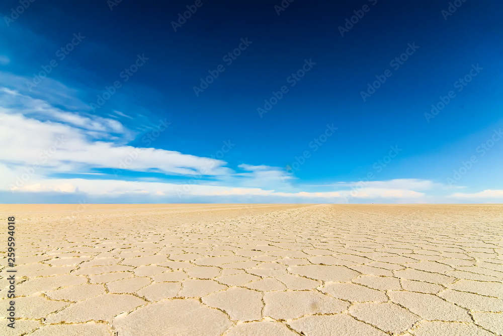 The salt flats in Salar de Uyuni runs 129 kilometers