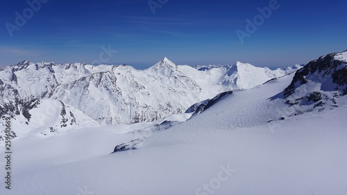 Saas Fee, la perla de los alpes. © JAVIER