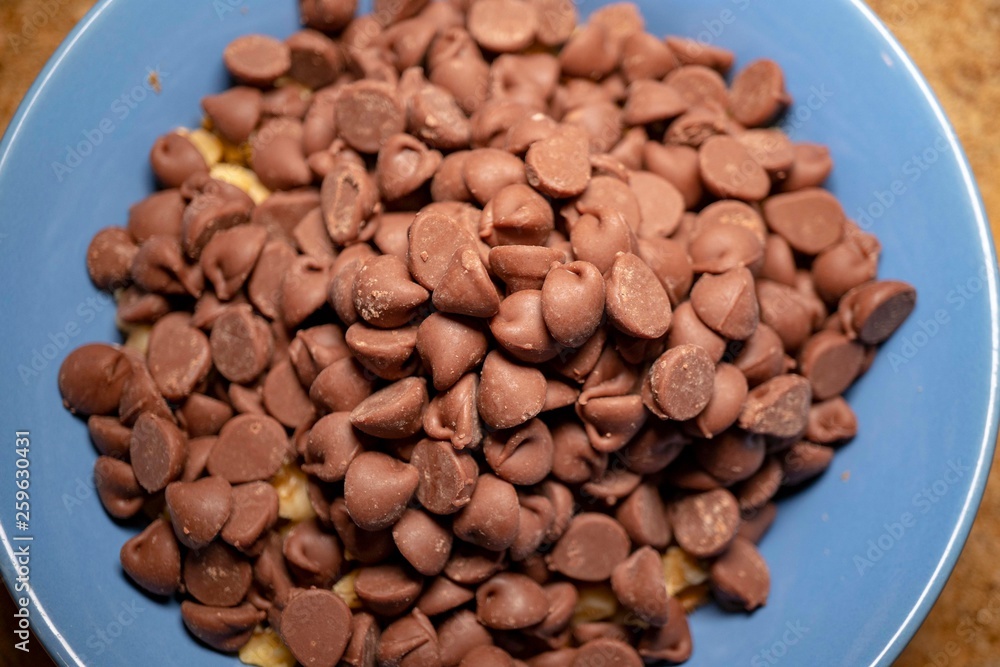 chocolate chips chocolate chips