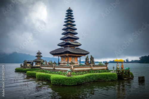 Pura Ulun Danu Bratan temple, bedugul, Bali, Indonesia