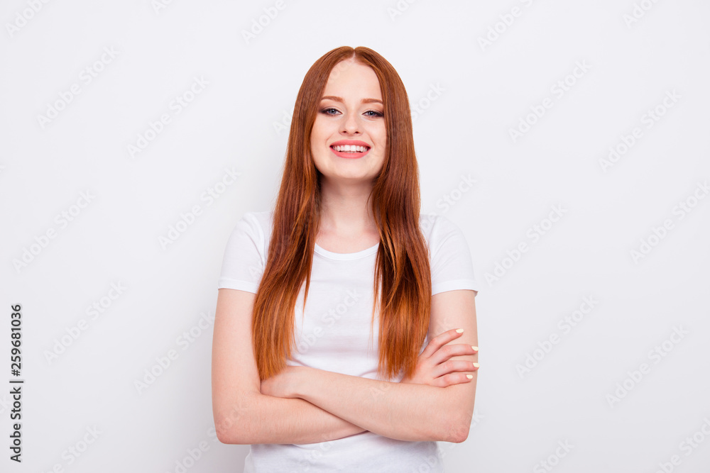 Close up photo amazing beautiful she her straight long hair arms crossed self-confident modern time business working lady wear casual t-shirt outfit clothes isolated white light background Close up photo amazing beautiful she her straight long hair arms crossed self-confident modern time business working lady wear casual t-shirt outfit clothes isolated white light background