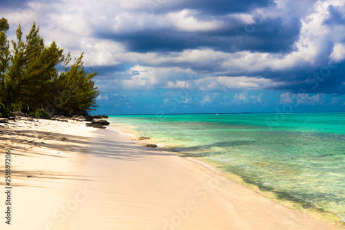 Fototapeta Naklejka Na Ścianę i Meble -  Bahamas Nassau Beach