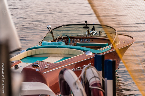 Photos riva holzboot am lago d iseo