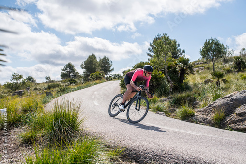 Rennradfahrer auf Mallorca am Anstieg zum Kloster von Ermita..Foto: Philipp Hympendahl photo