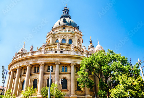 Fotografie Dome of St. Stephans basilica in Budapest, Hungary