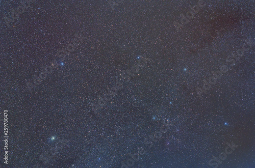 real astrophotography of the star field in the constellation of the charioteer, with the study of dark nebulae and star clusters