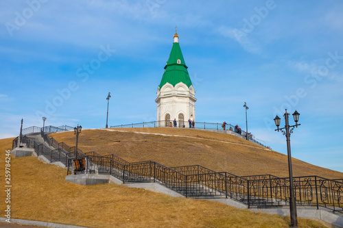 Россия. Сибирь.  Красноярская часовня Параскевы Пятницы. Охранять гору. photo