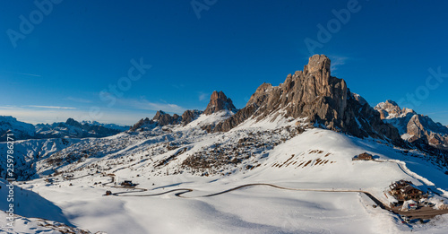 Quadro su tela Panorama of Ra Gusela peak in front of mount Averau and Nuvolau, in Passo Giau,