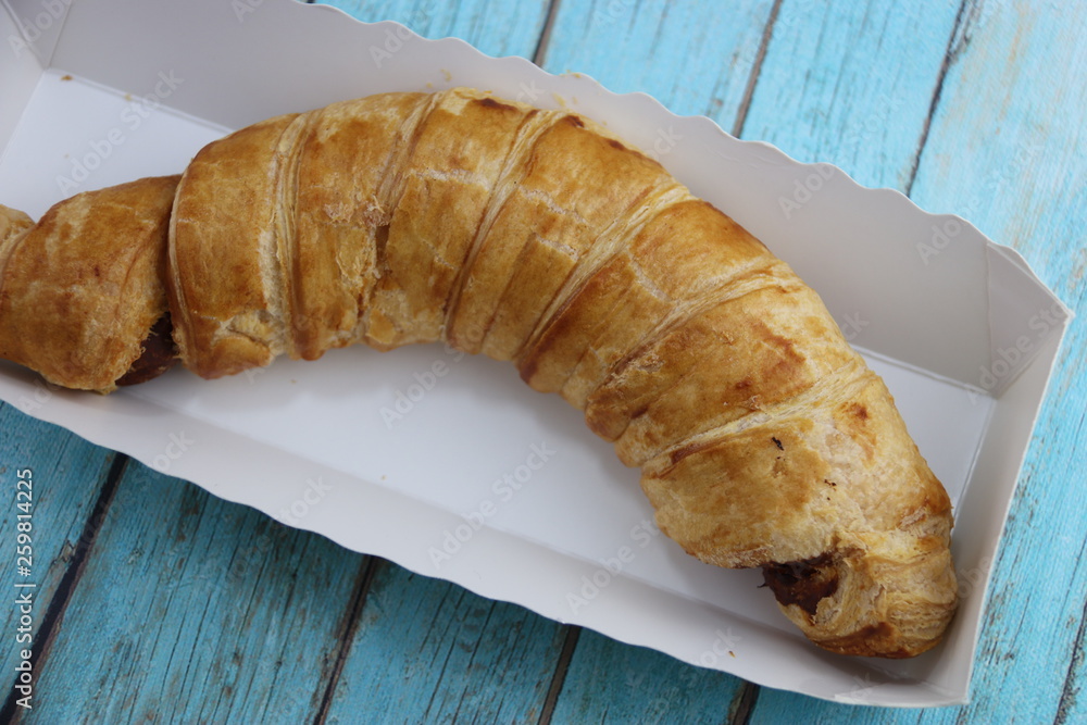 Saucisse en croûte dans une barquette Stock Photo Adobe Stock