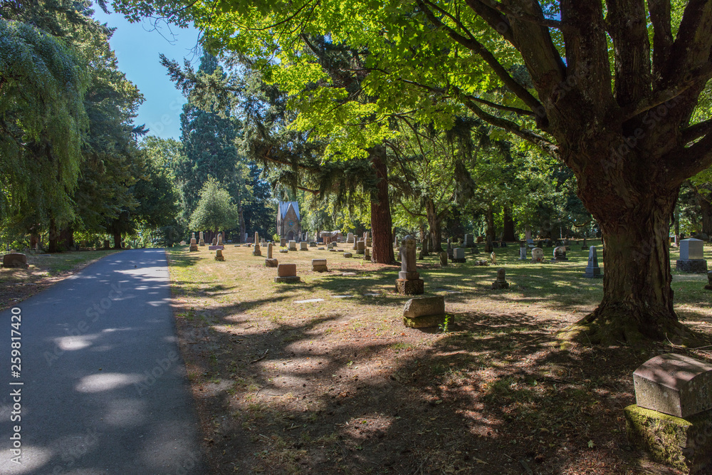 Lone Fir Cemetery