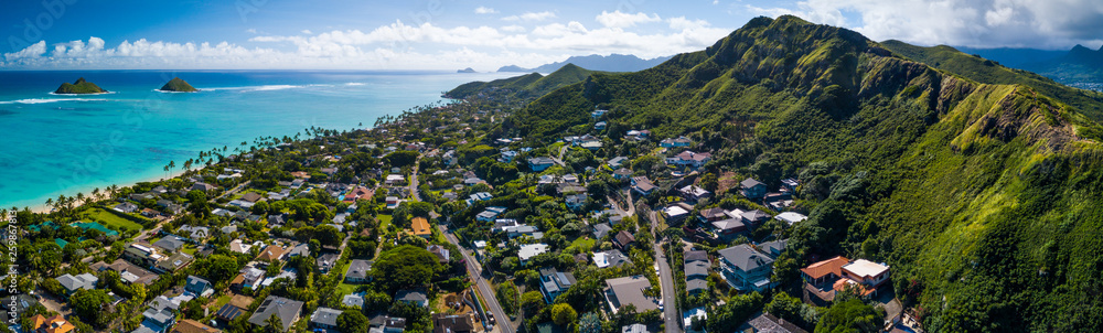 Obraz premium Aerial panorama of the East Coast of Oahu, Hawaii