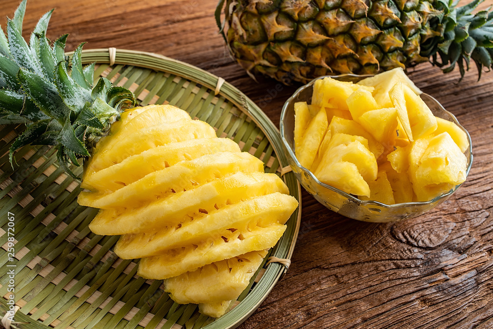 Fresh and delicious pineapple fruit slice platter Fresh and delicious pineapple fruit slice platter