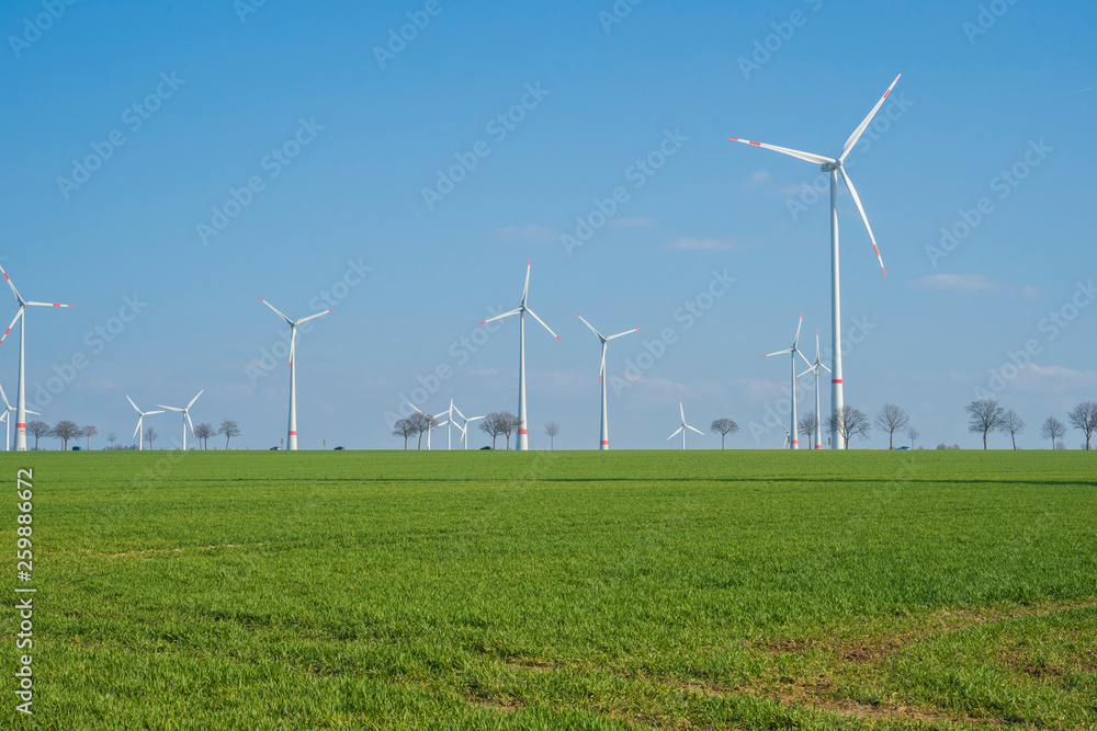 Windrad Landschaft Landwirtschaft Traktor Windrad Landschaft Landwirtschaft Traktor