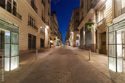 Nantes, street by night © Sergione