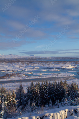 Wallpaper Mural Paisaje en Islandia invierno Nevado Torontodigital.ca