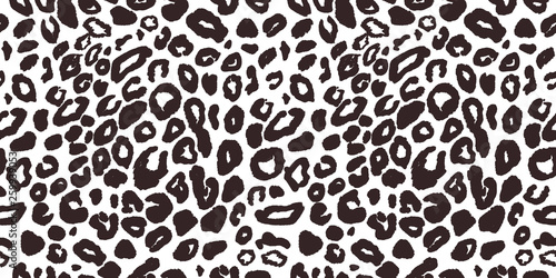 Leopard seamless pattern texture. 