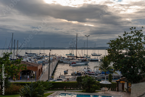 Barcos na marina photo