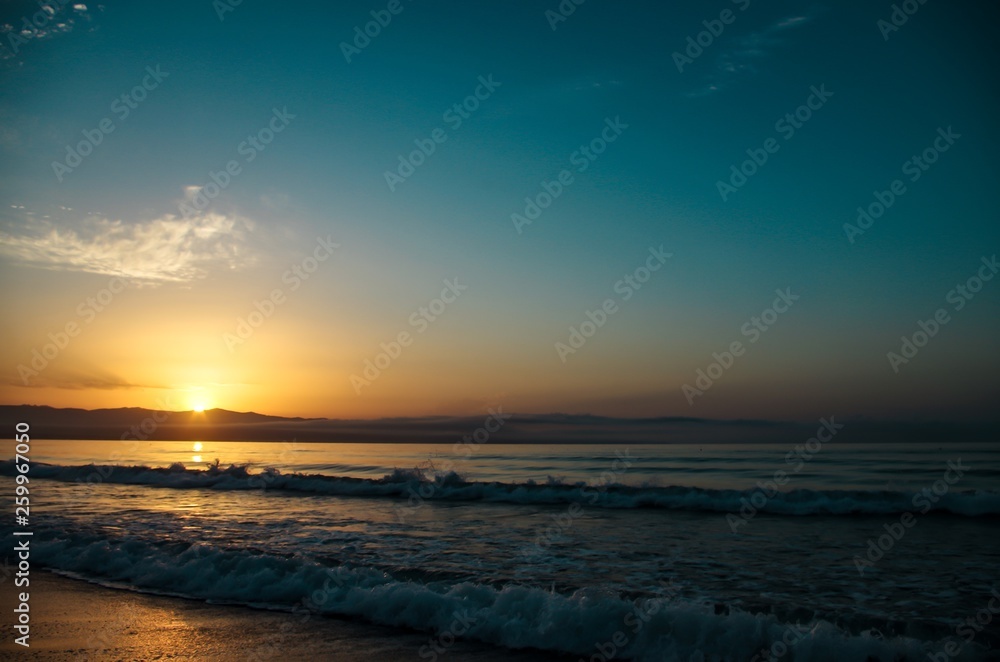 Obraz premium Sunrise Photographed by the Sea Cagliari Sardinia Tourism