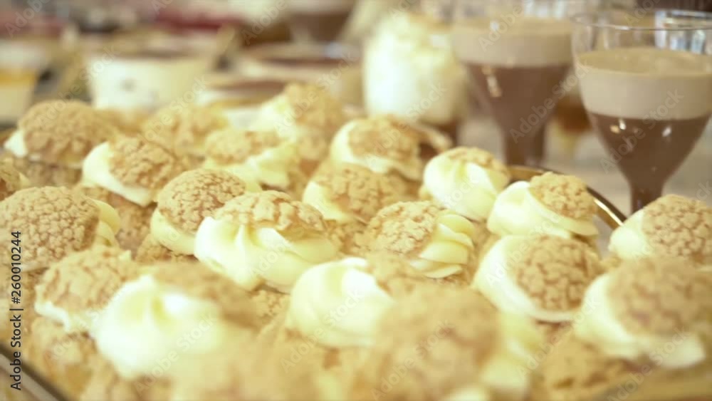 Cream cake meal gold Cream cake meal gold