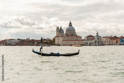 Una gondola di venezia © marcoverri