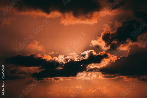 Nuvens ao por do sol © mvtepixels