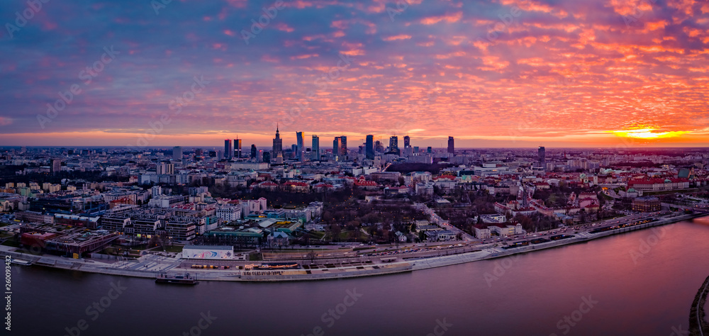 Zachód słońca nad Wisłą, Warszawa