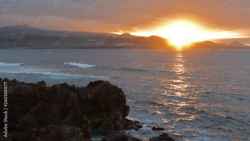 atardecer en playa de gran canaria