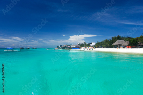 Beautiful sky and blue sea . tropical beach © photolink