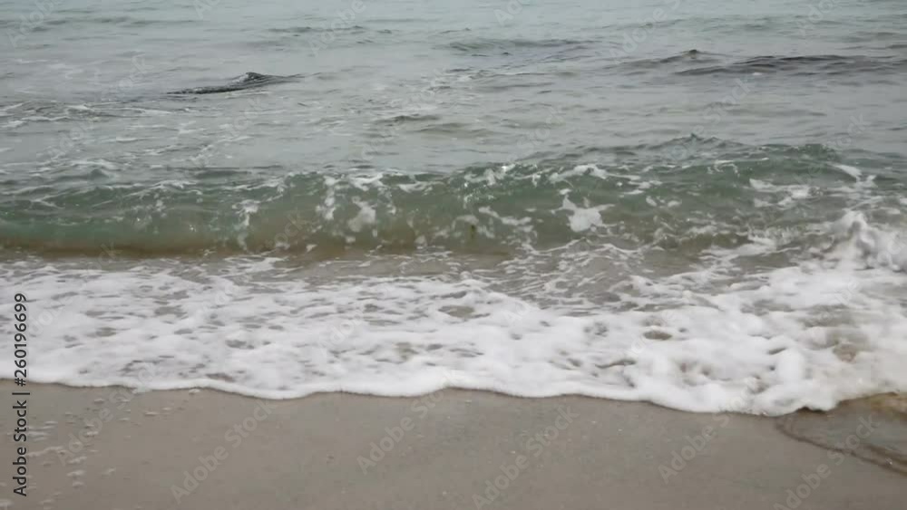Waves on the sea shore Waves on the sea shore