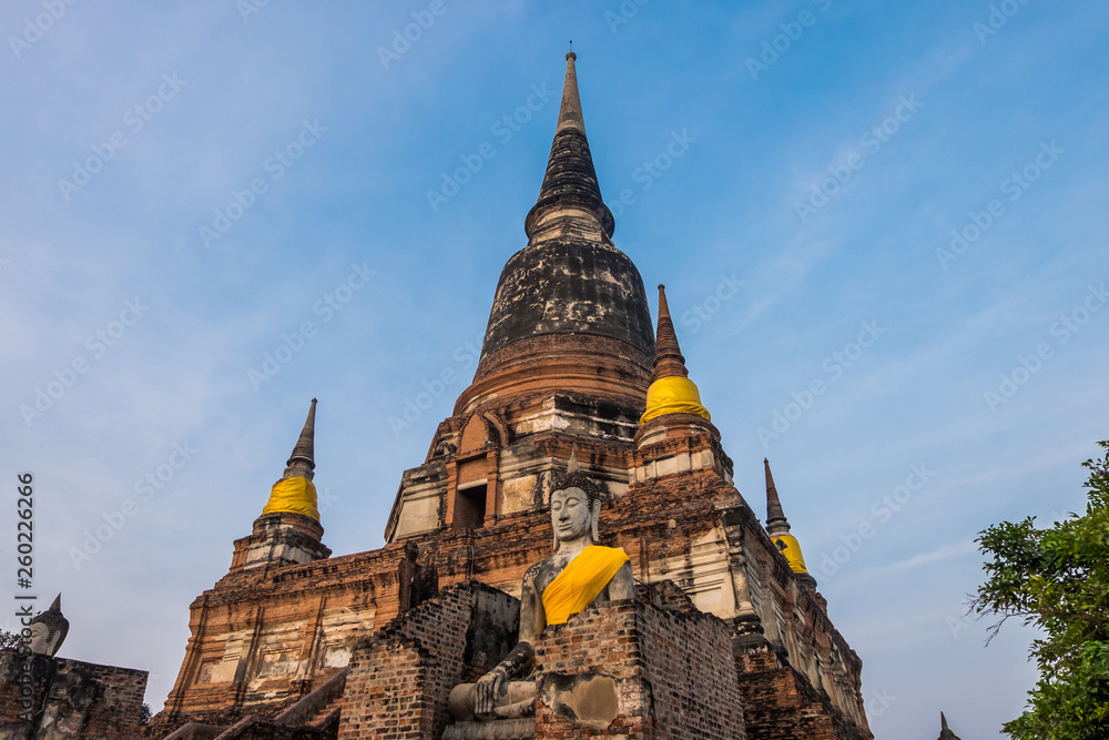 Wat yai chaimongkol Biggest brick old pagoda ,Old famous Temple 