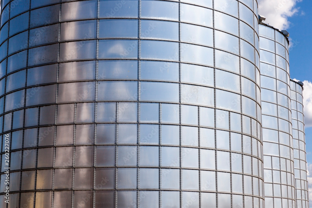 Obraz premium large barrel silos