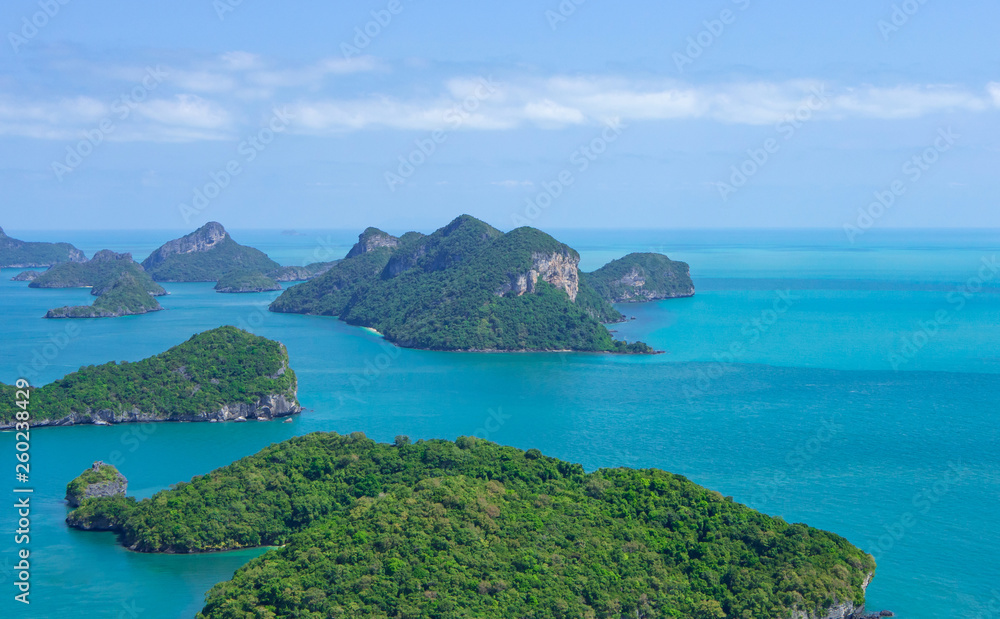 Naklejka premium Bird eye view of Angthong national marine park, koh Samui, Thailand