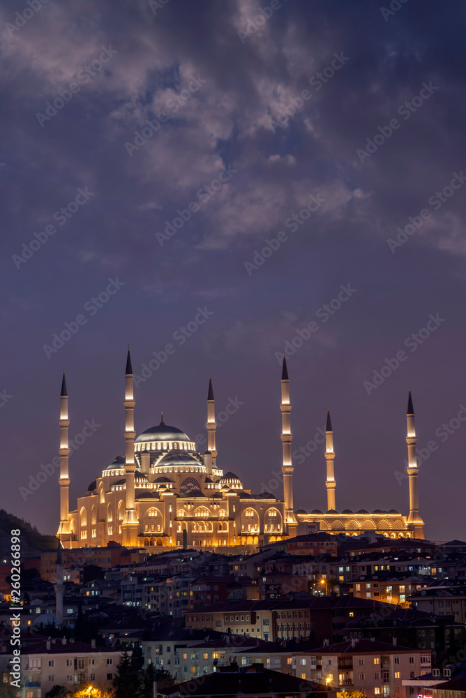 Obraz premium Great Camlica Mosque at Camlica
