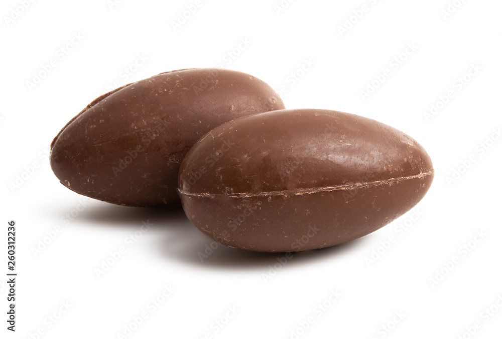 Fototapeta premium chocolate egg isolated