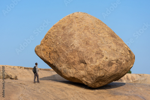 Boule de beurre de Krishna, Mahabalipuram, Inde photo