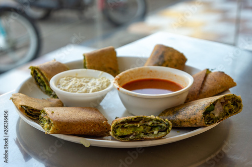 фотографія Assiette de dosas, cuisine indienne