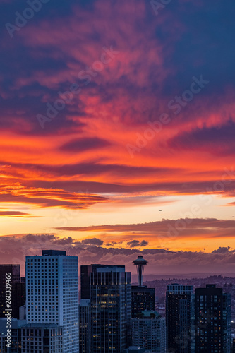 Sunset above downtown of Seattle, WA © Oksana Perkins