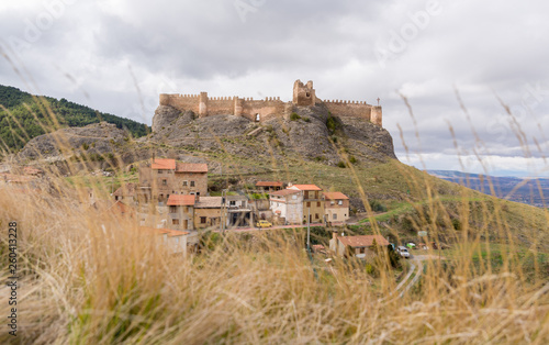 vistas al pueblo medieval de Clavijo  La Rioja  Espa  a