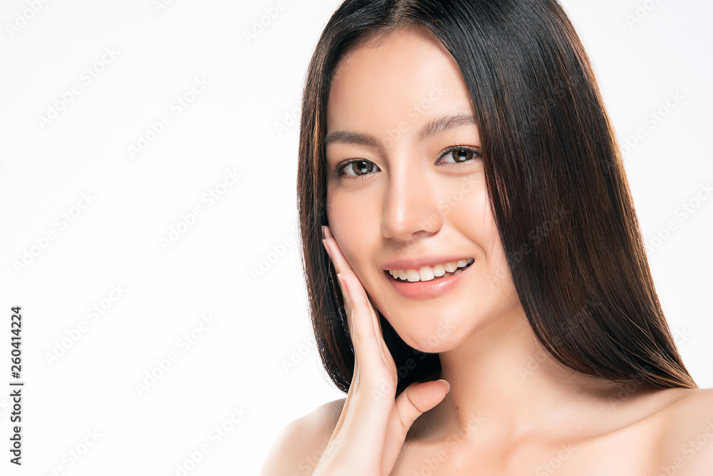 Fototapeta premium Beautiful Young asian Woman with Clean Fresh Skin