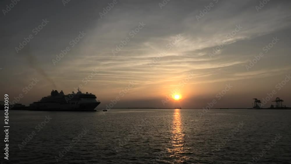 沖繩 那覇港の夕景 沖繩 那覇港の夕景