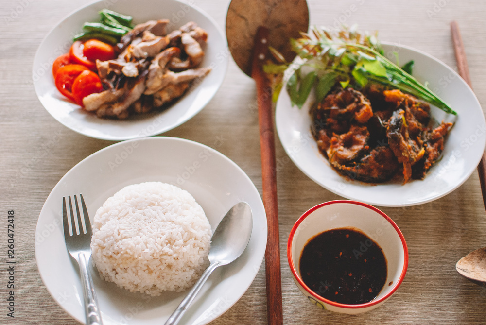 Thai-Style Grilled Steak With Dry Chili Dipping Sauce Thai-Style Grilled Steak With Dry Chili Dipping Sauce