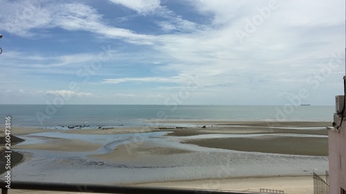 Ebbe am Strand in Malaysia